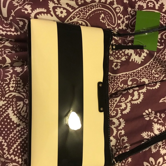 Kate Spade Penn Valley crossbody - Picture 3 of 3